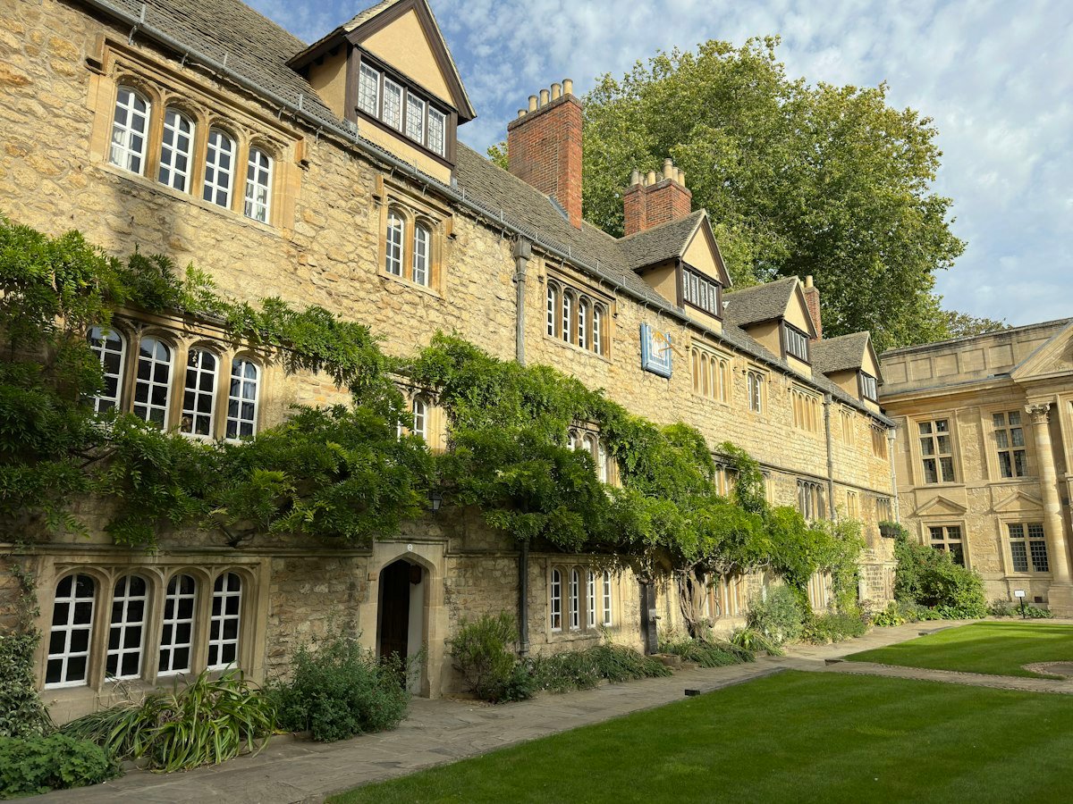 UK university campus – guidance from a UK overseas educational consultancy